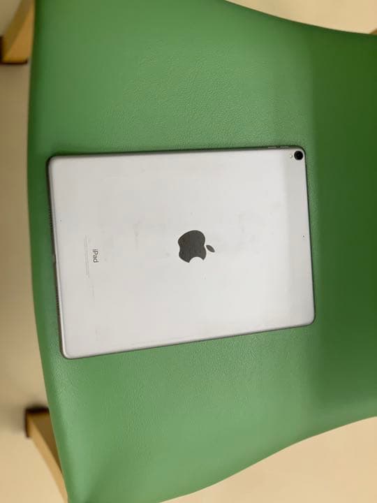 iPad Pro 10.5インチ　スペースグレイ６４GB (Wi-Fiモデル)