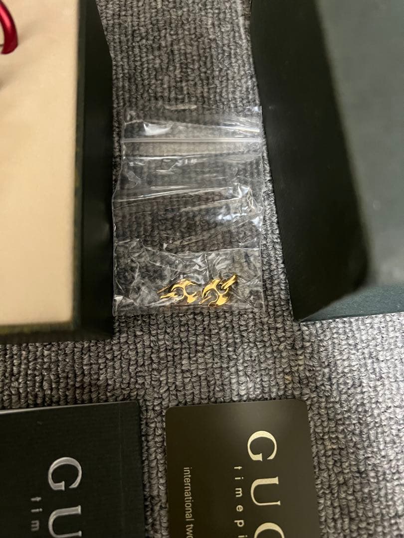 グッチ ベゼル 腕時計 レディース