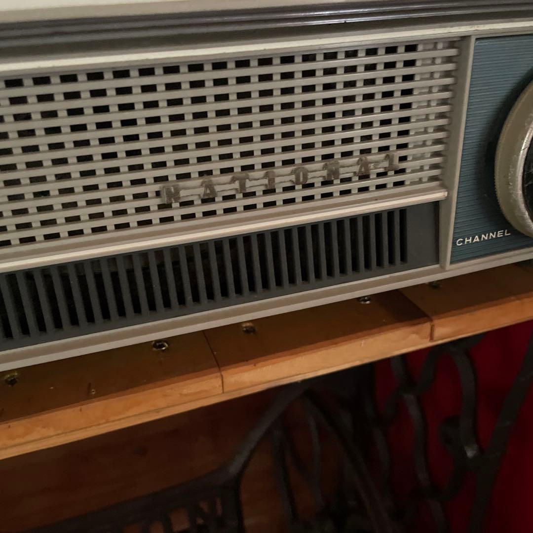 national 真空管　テレビ KU-220？