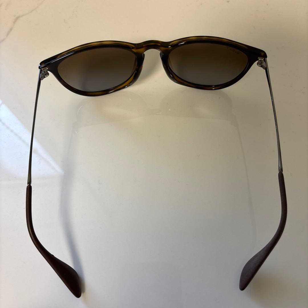 Ray-Ban ERIKA レイバン　エリカ