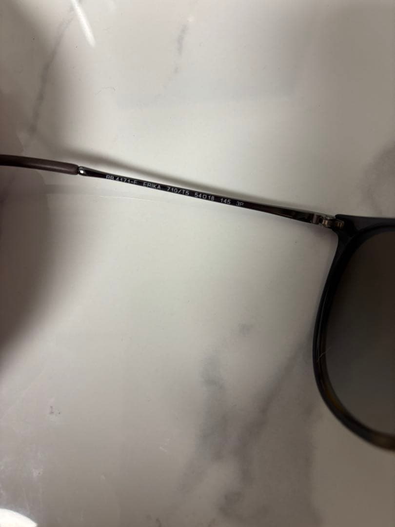 Ray-Ban ERIKA レイバン　エリカ