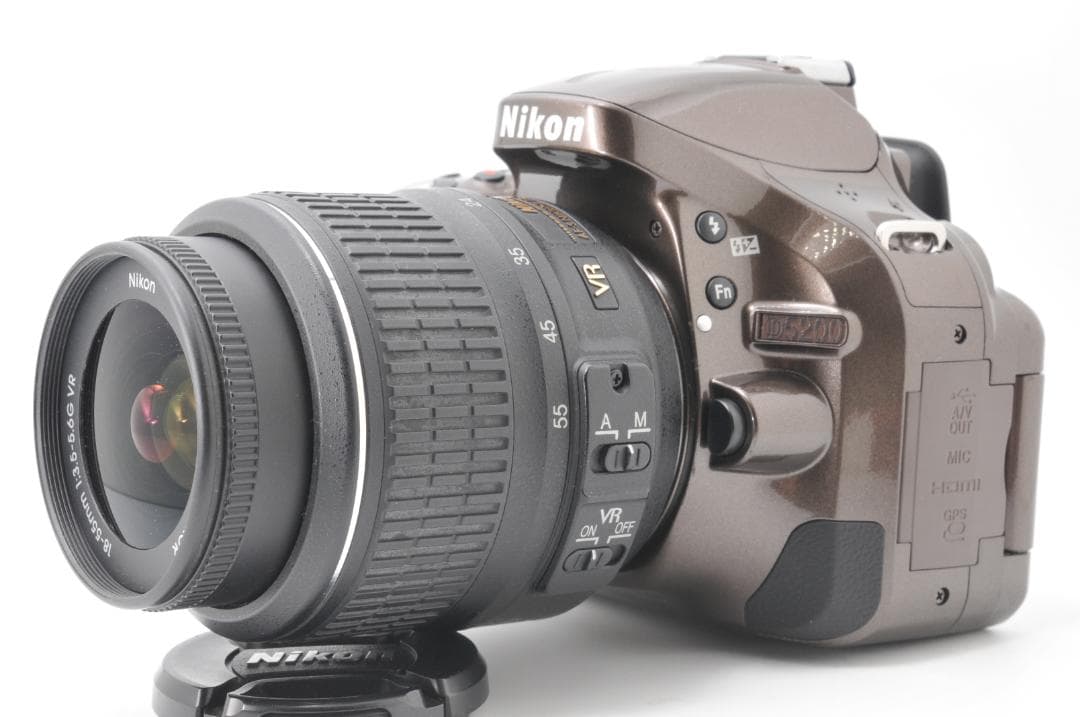 希少カラー ♥️ スマホ転送 ♥️ Nikon D5200 ♥️ 一眼レフカメラ