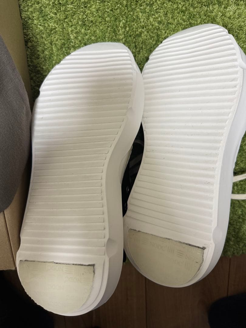 靴 drkshdw abstract