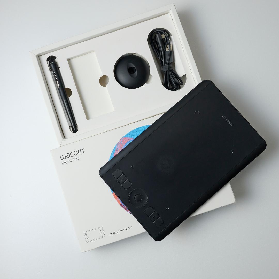 Wacom ペンタブレット Intuos Pro Small PTH-460