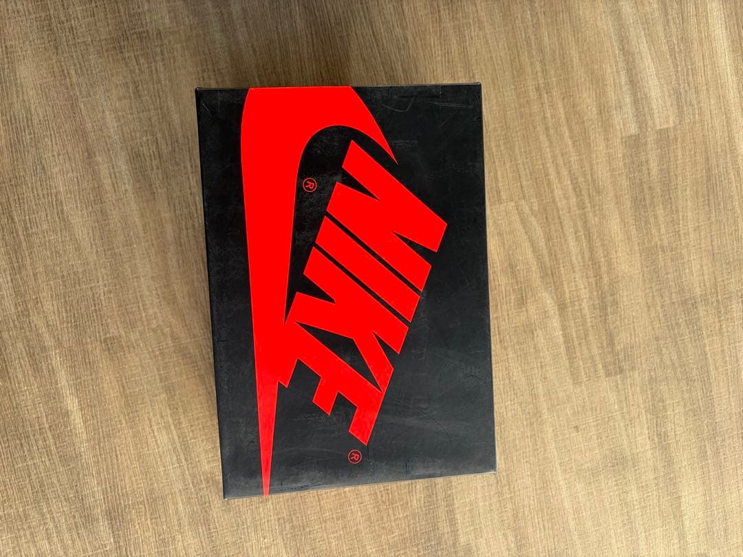 ナイキ エアジョーダン1 レトロ ハイ シャドウ 2018