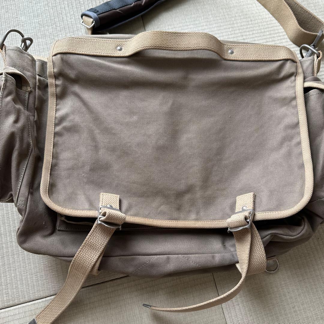 一澤帆布製ベージュ キャンバス メッセンジャーバッグ
