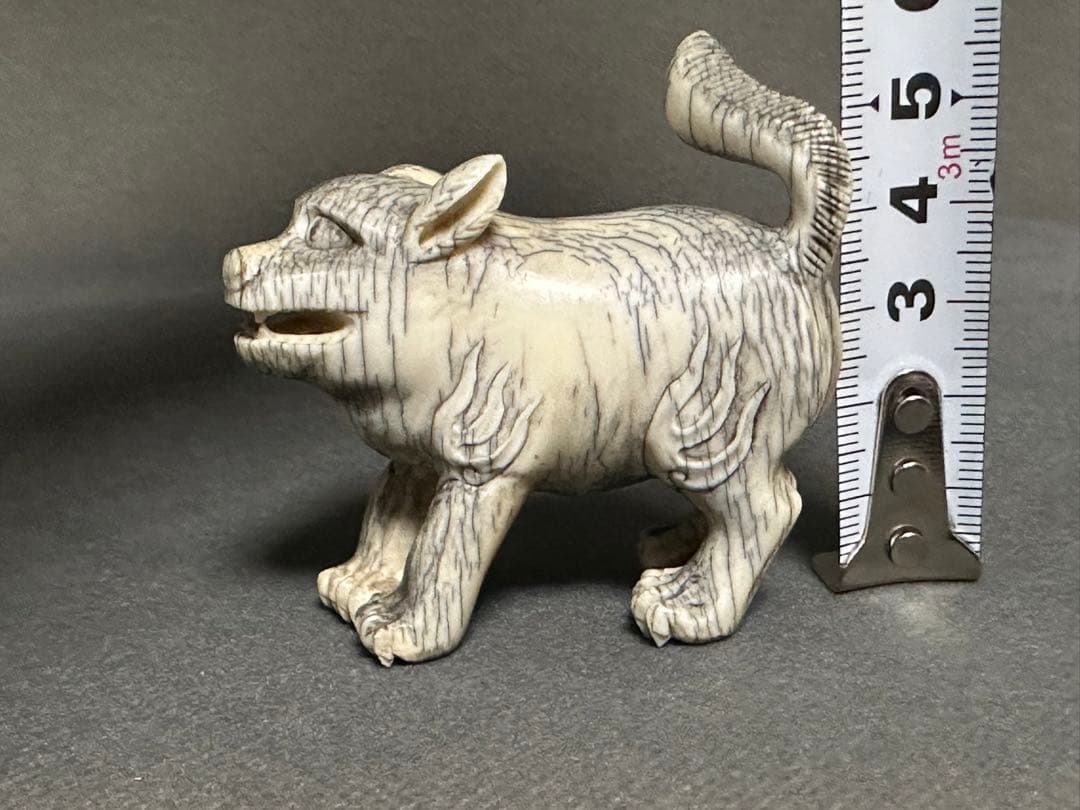 根付　狛犬　古美術品　 置物　細密細工　骨董　アンティーク　彫刻 工芸品