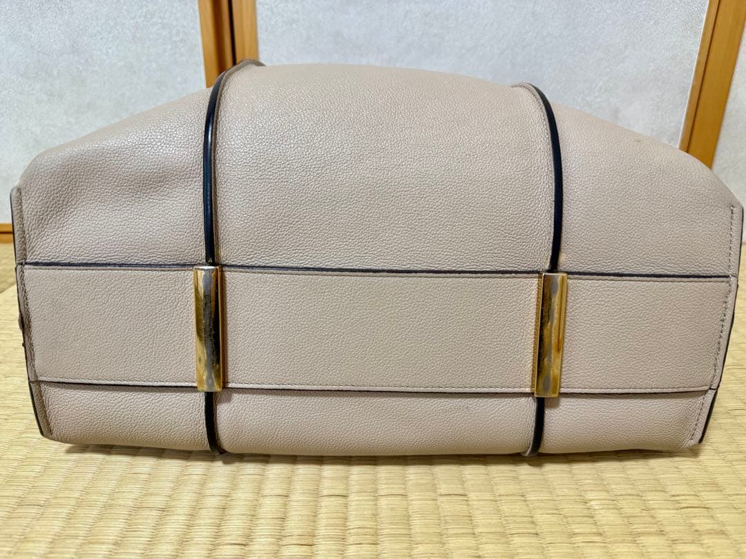 TOD'S タイムレスレザートートバッグ　ミディアム