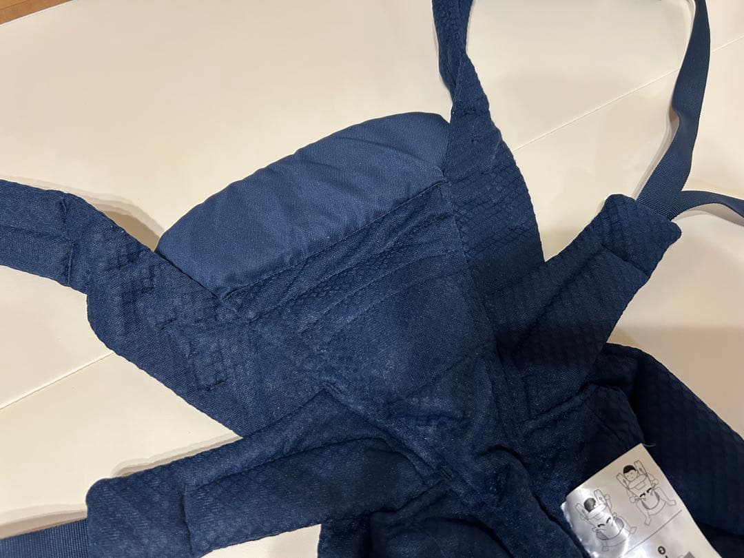 美品　エルゴベビー オムニブリーズ 抱っこ紐 ネイビー　ミッドナイトブルー