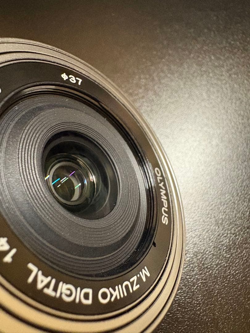 未使用OLYMPUS M.ZUIKO 14-42mm電動式ズームパンケーキレンズ