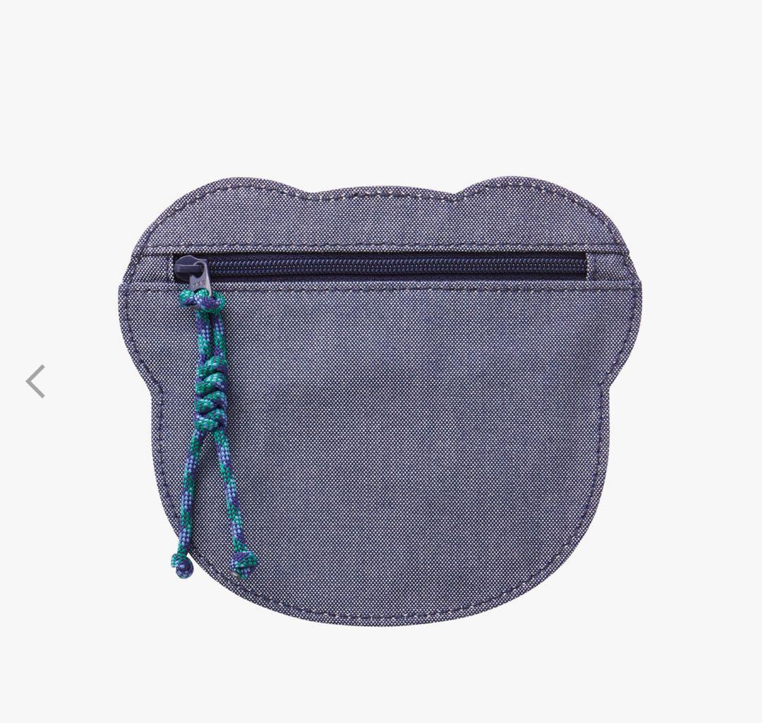 【新品未使用】ポーチ〈代官山店・広尾店限定〉ファミリア