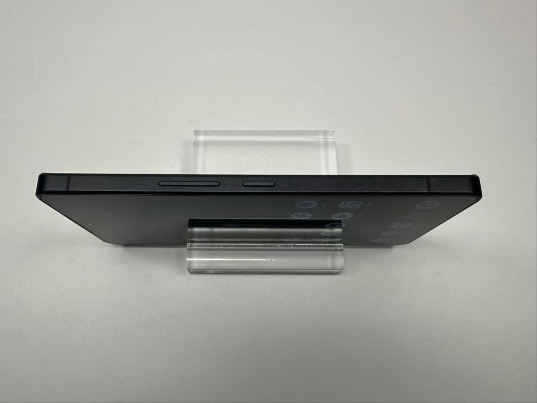 スマートフォン本体 Aquos R8 pro docomo 256gb