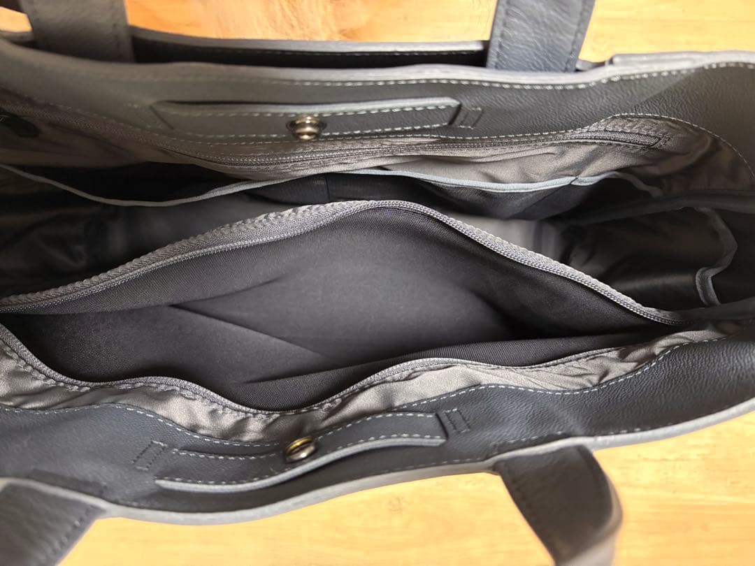 FARO UrbanSquareTote3 グレー　取り外し可能ストラップ付