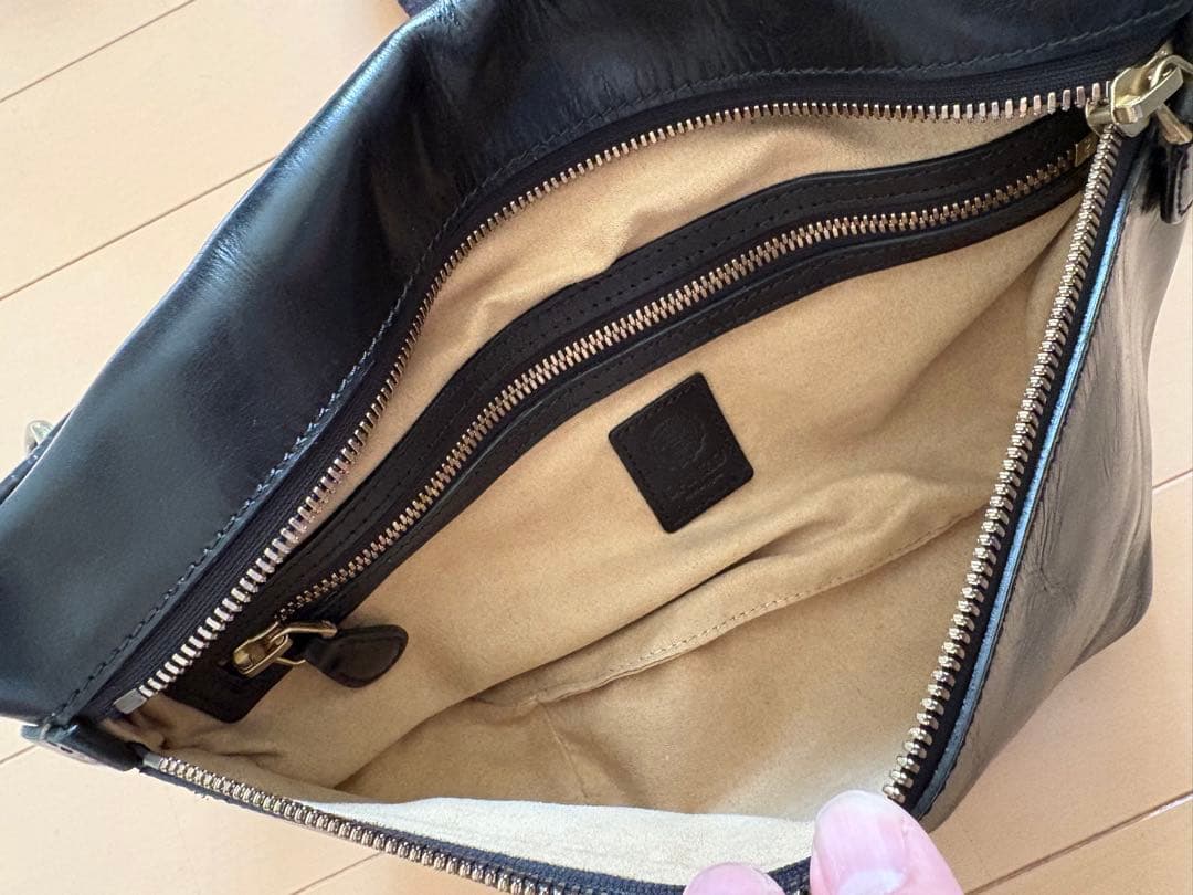 ⭐️美品⭐️　入手困難✨GANZO GUD ST ボディバッグ