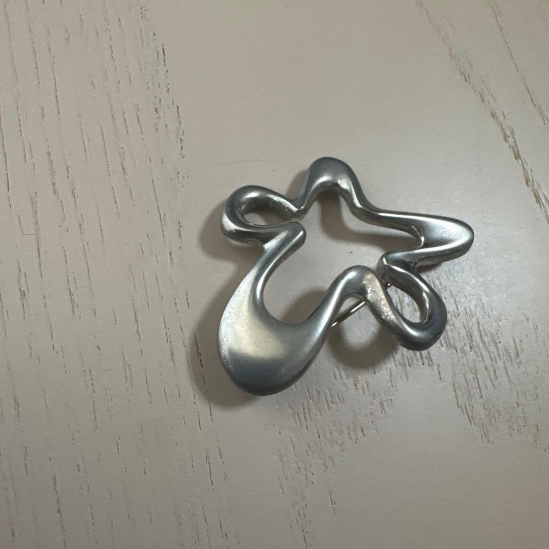 美品　  321 スプラッシュ　シルバーブローチ　925