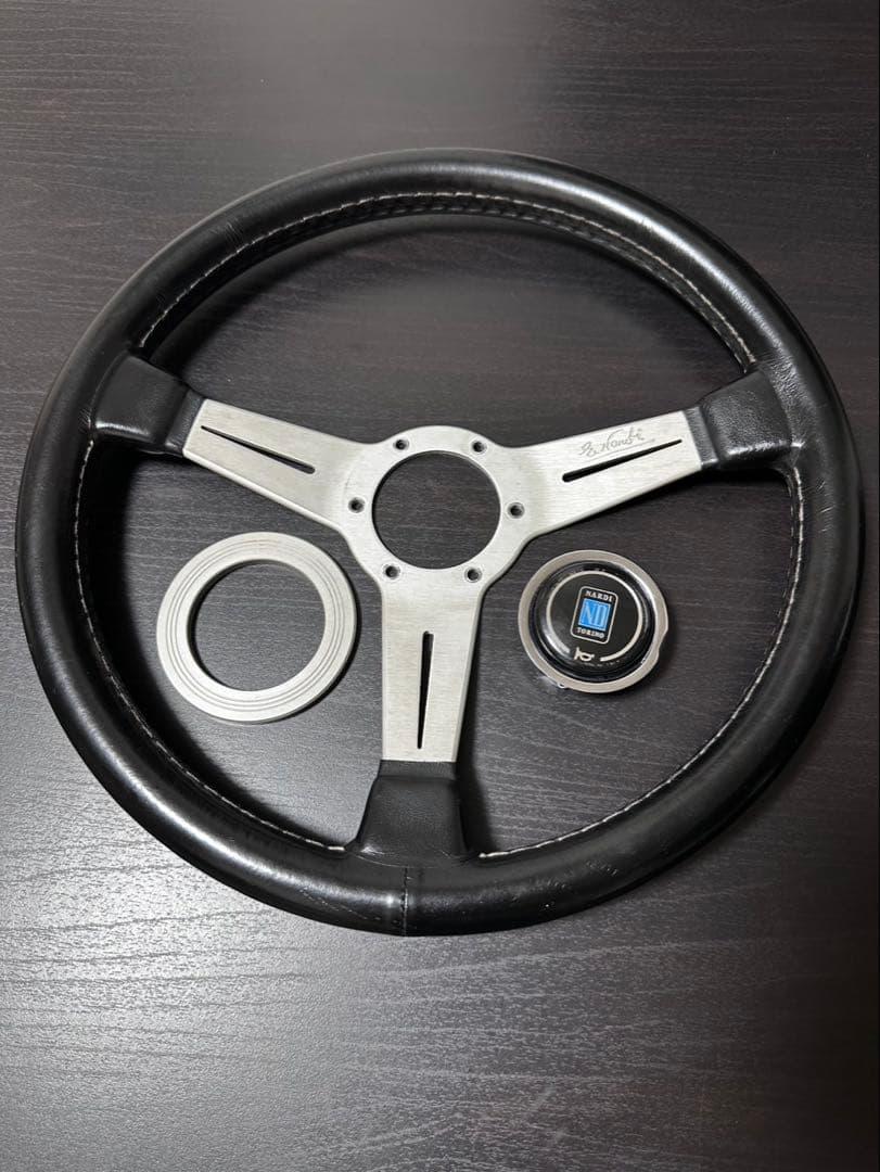 ナルディクラシック　ナルディハンドル　36㎝