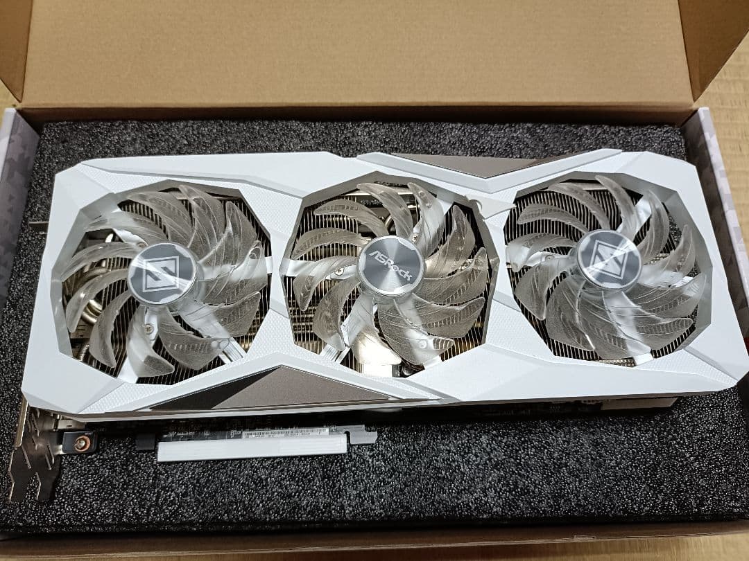 【美品】Radeon RX7800XT 16GB OC SteelLegend