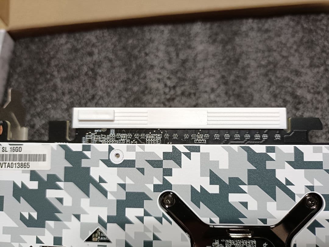 【美品】Radeon RX7800XT 16GB OC SteelLegend