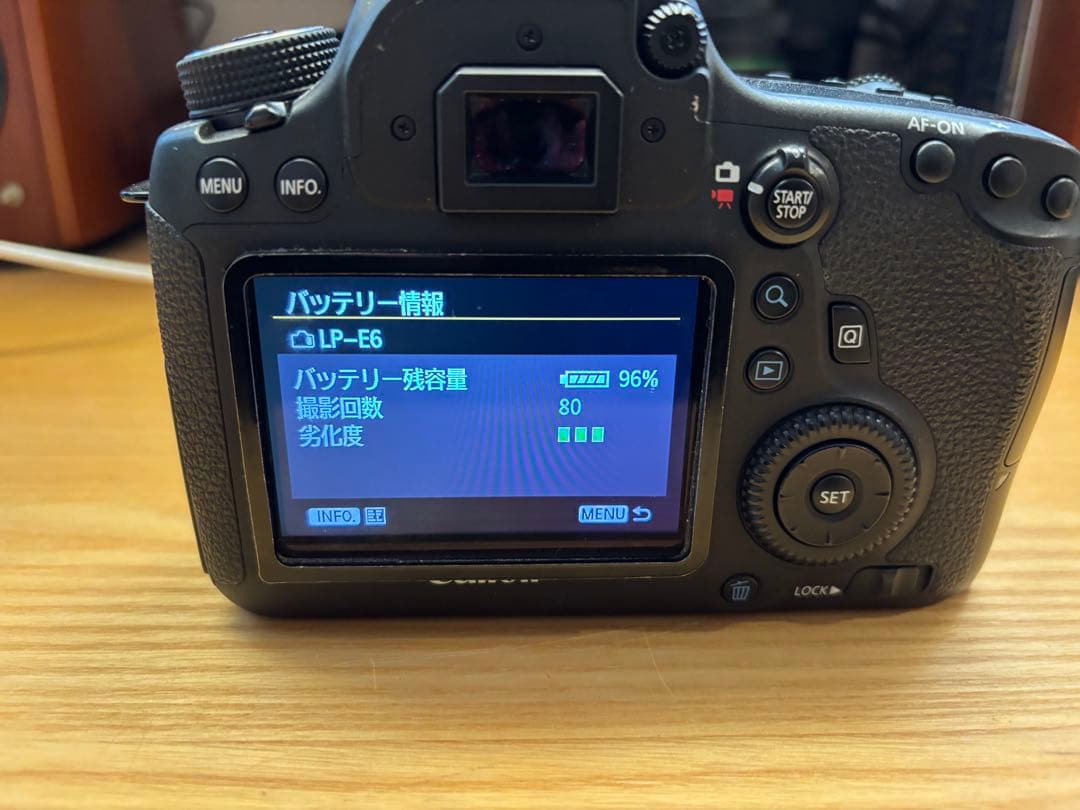 Canon EOS 6D デジタル一眼レフカメラ　フルサイズ