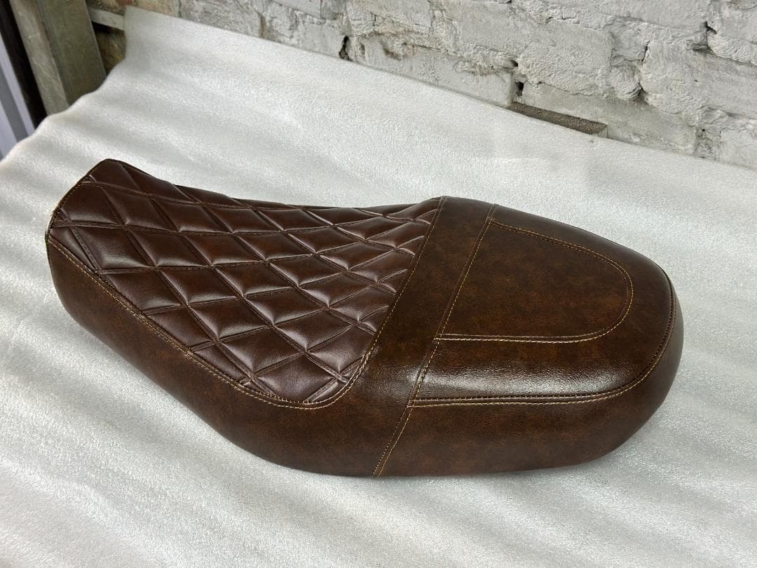 ゲルザブ込みz650rs　シート　Javimotor　　オシャレ茶色１