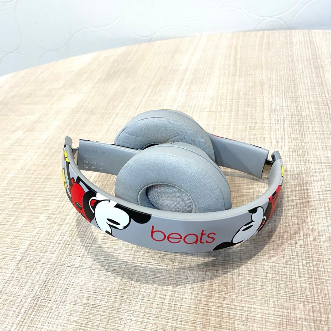 【極美品】Beats Solo3 Mickey 90周年 限定 ヘッドホン