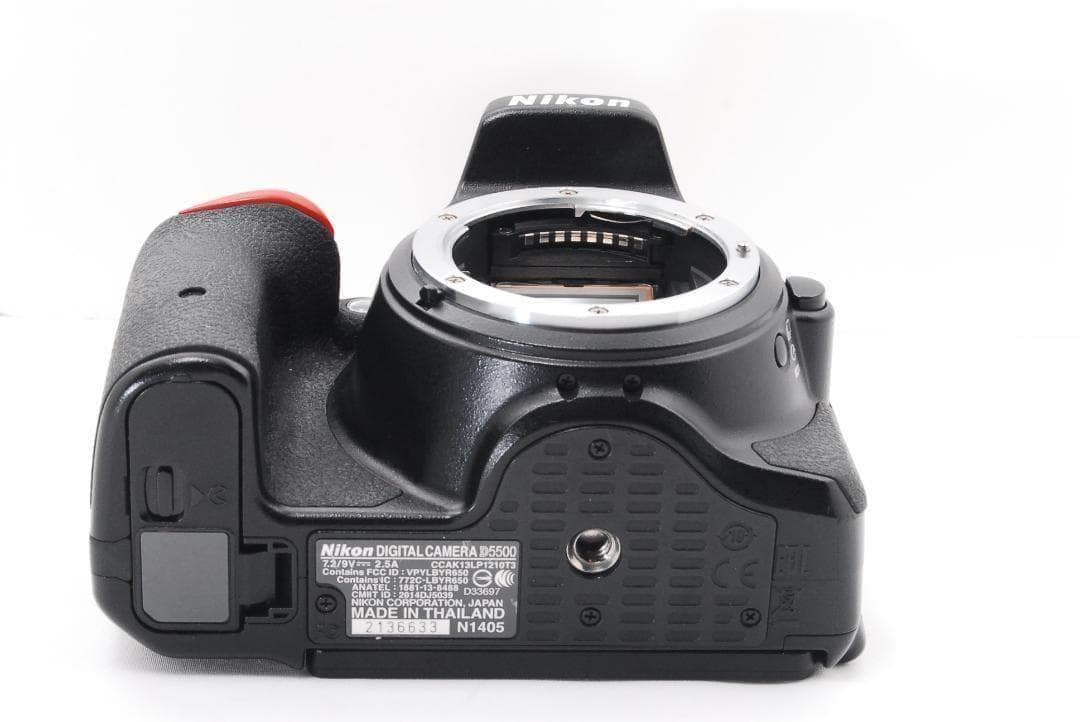 Nikon D5500 一眼レフカメラ シングルレンズ スマホに転送機能搭載