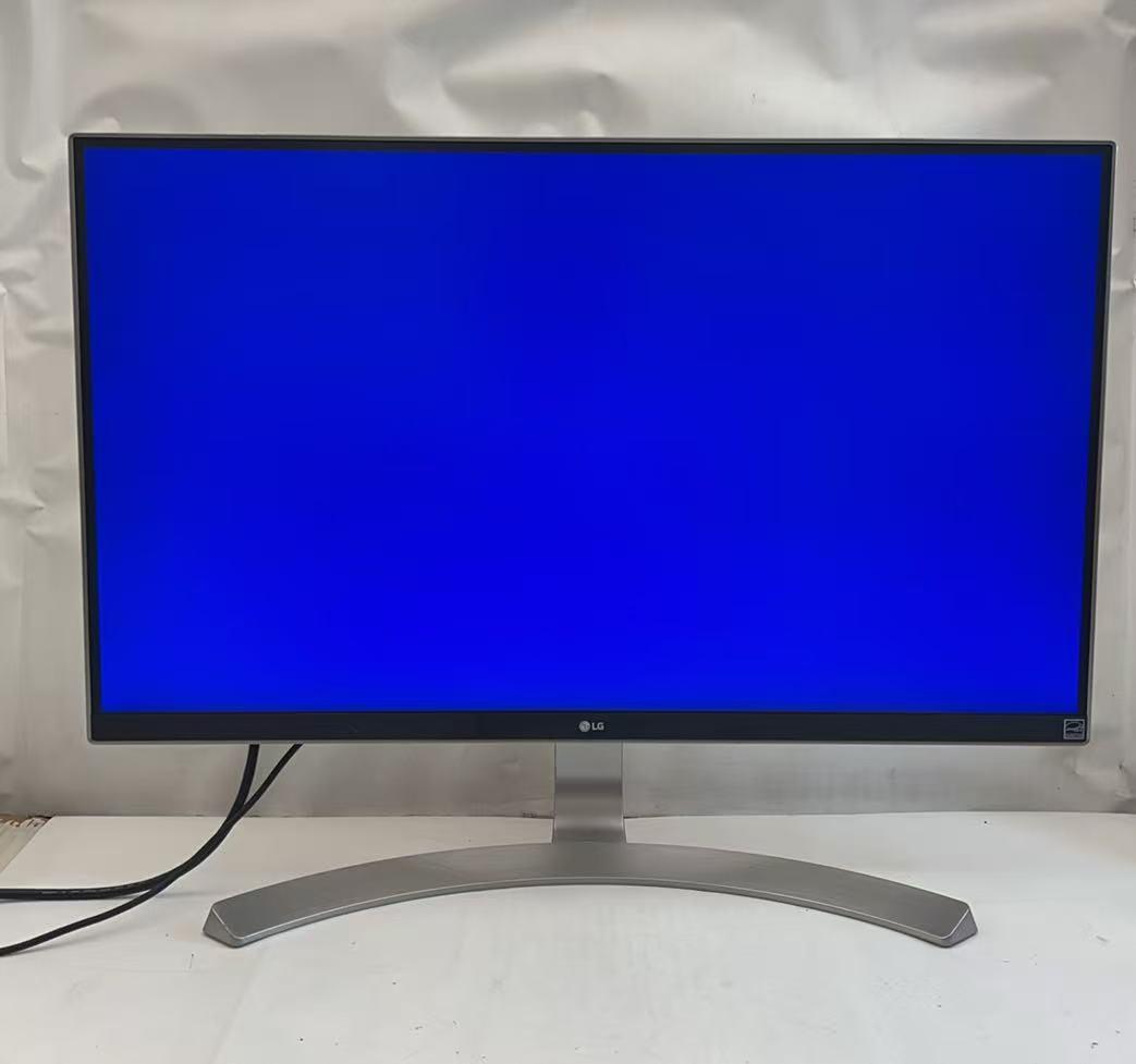 LG 27UD88-W 27インチモニター 4Kディスプレイ