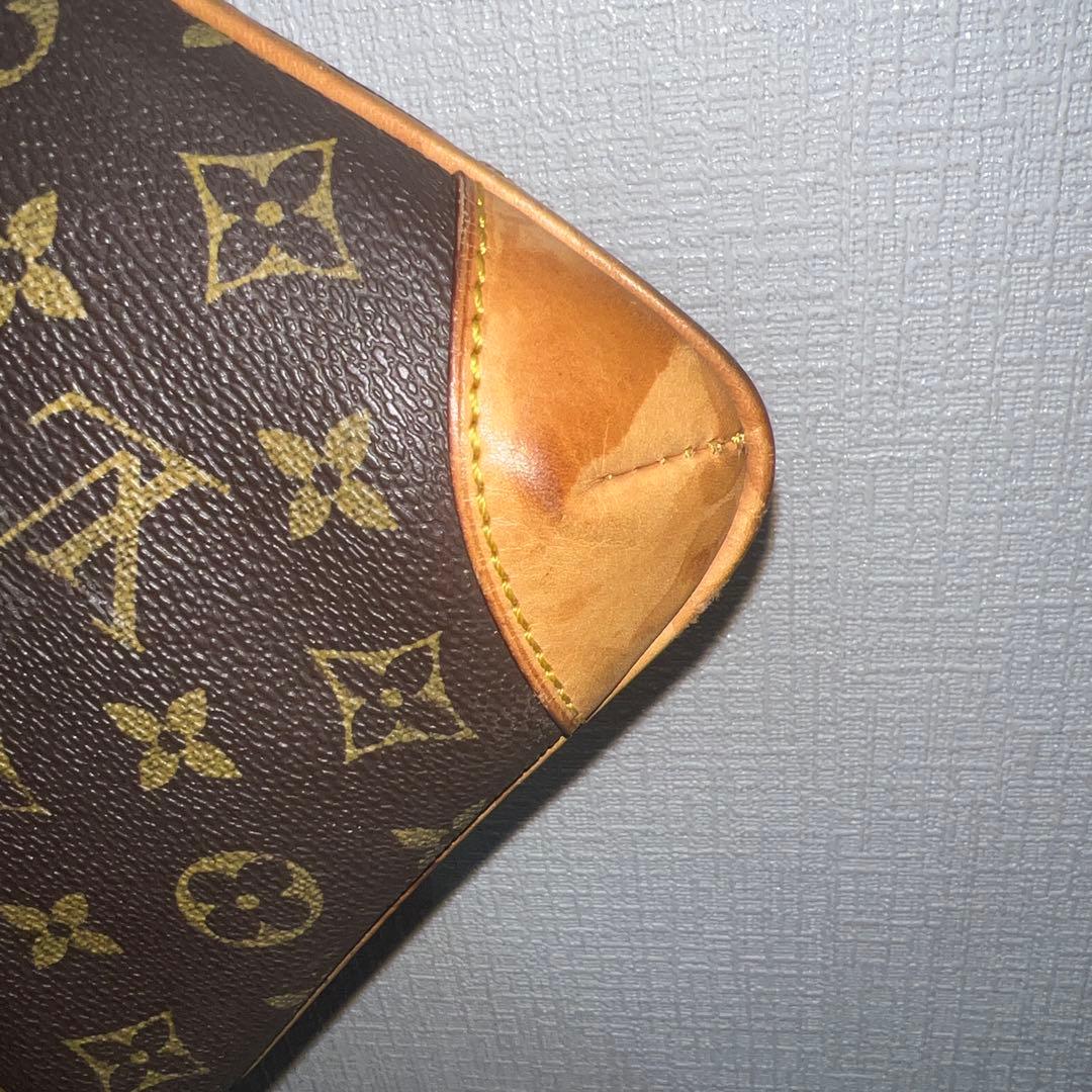 ルイヴィトン ショルダーバッグ モノグラム クーサン　M51141