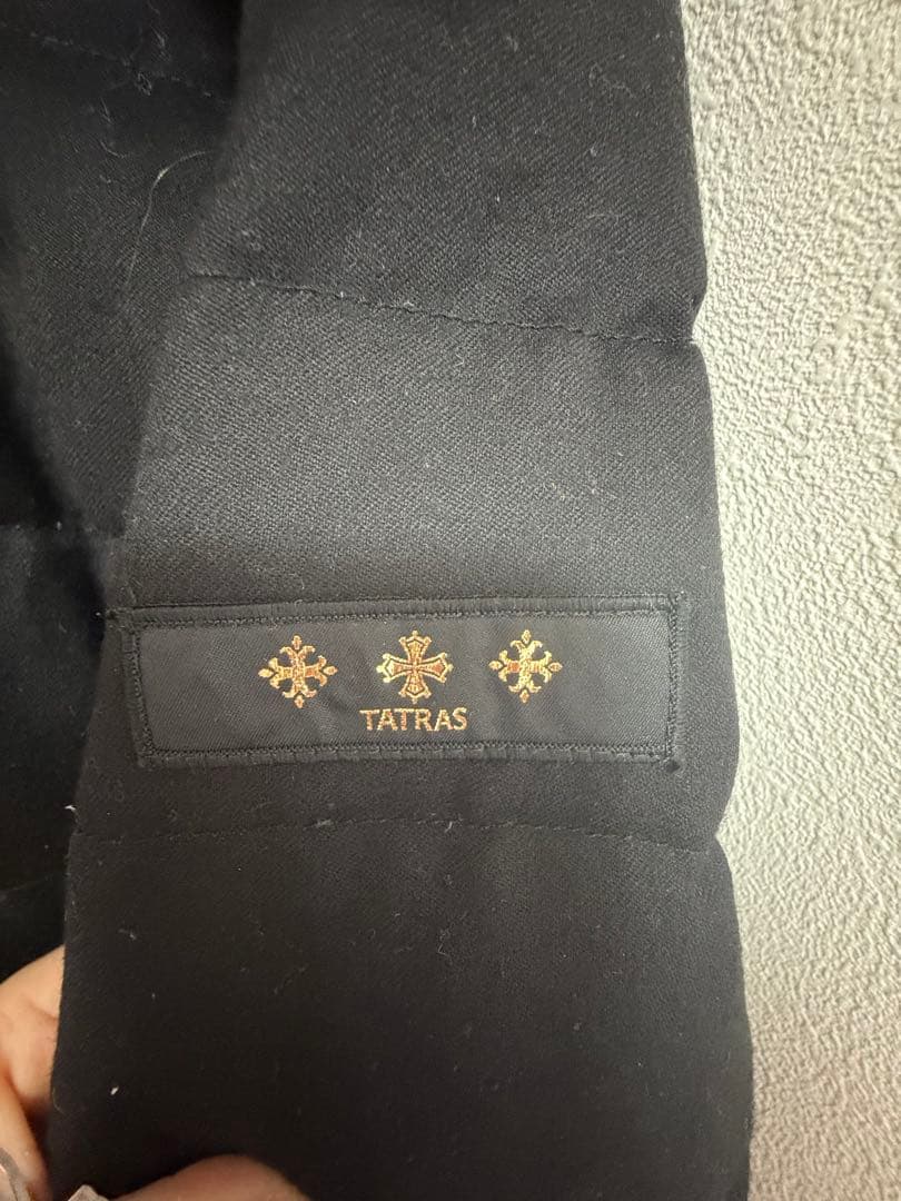 TATRAS 黒 ダウンジャケット フード付き