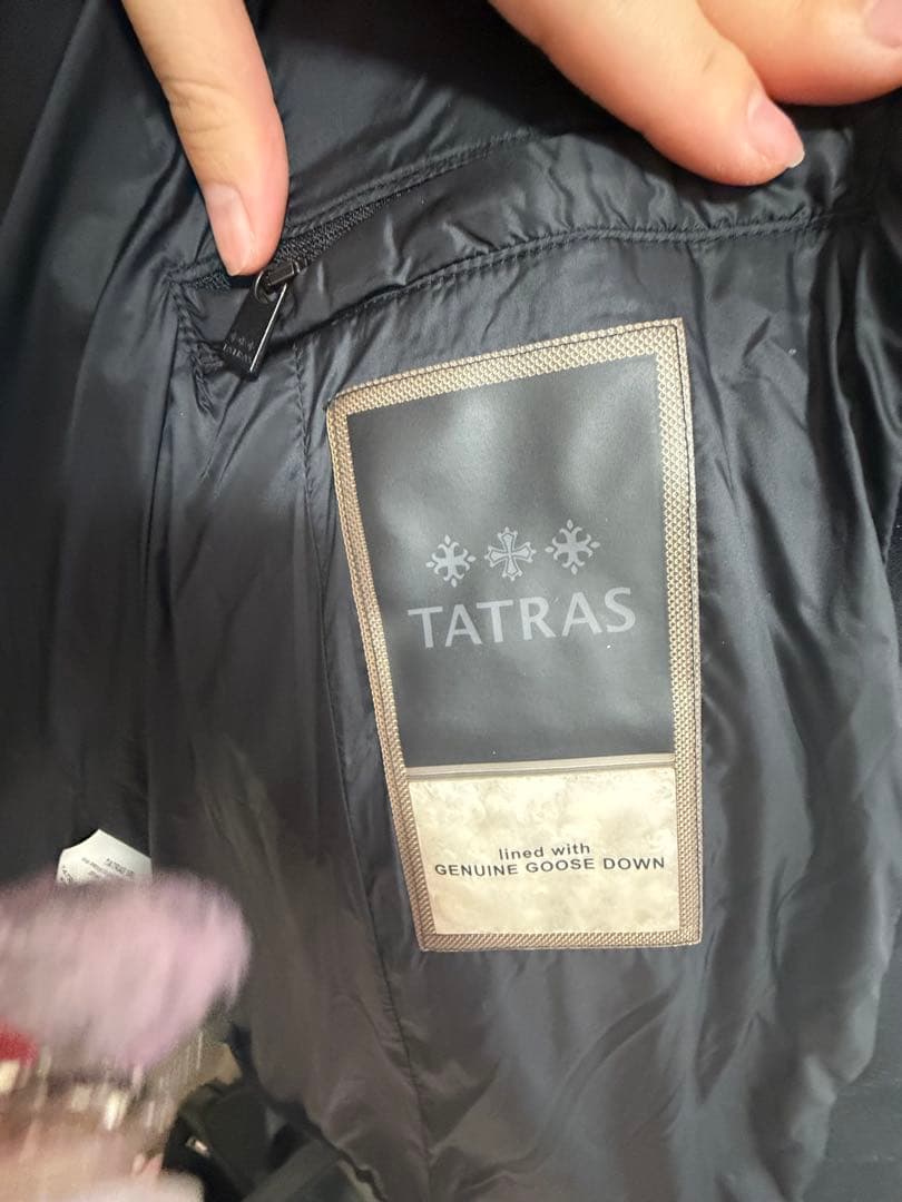 TATRAS 黒 ダウンジャケット フード付き