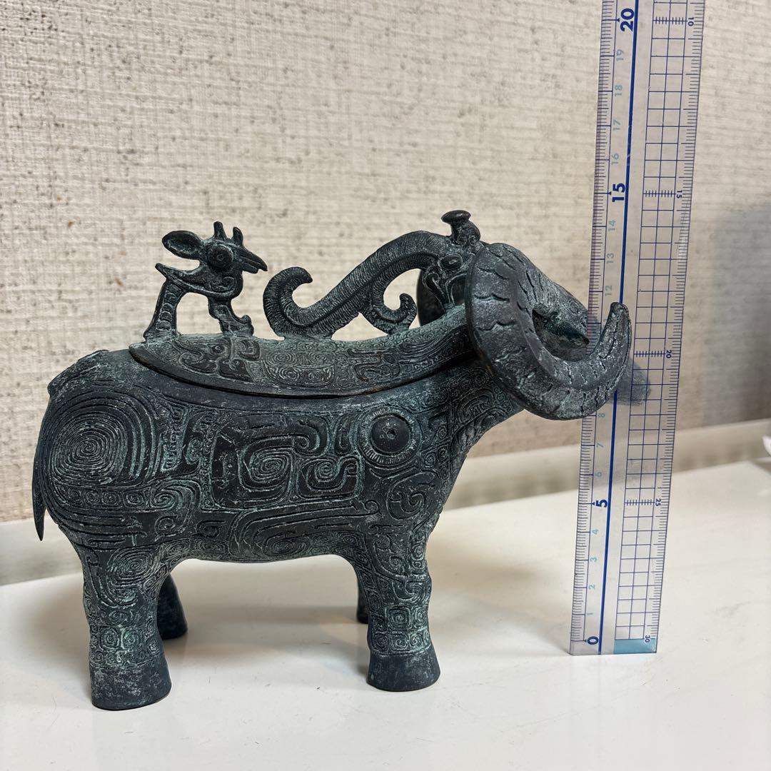 青銅器　羊の形装飾品羊尊 盛酒器 置物 祭祀品 古美術