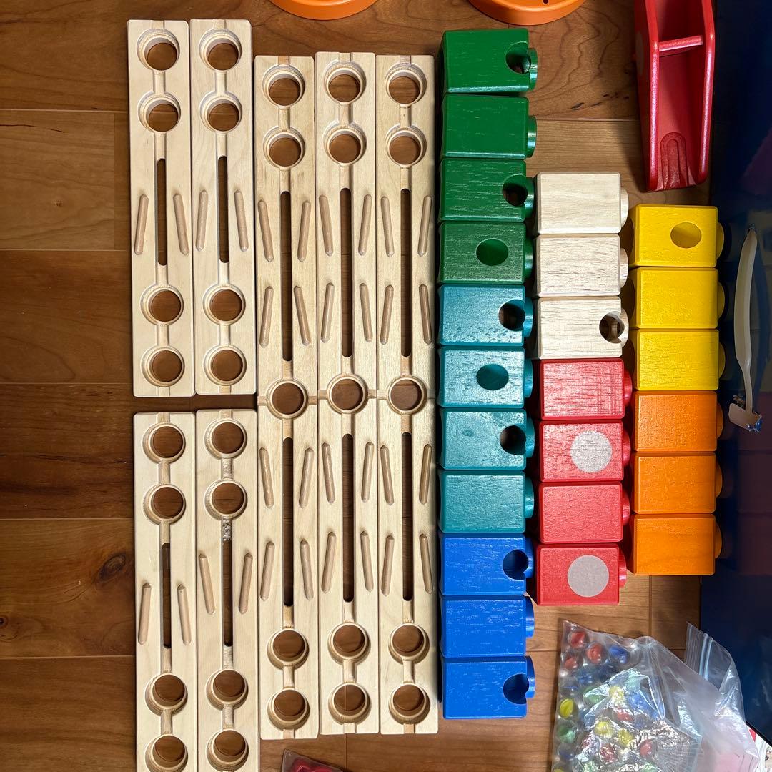 クアドリラ　Quadrilla Twist & Rail set 134ピース