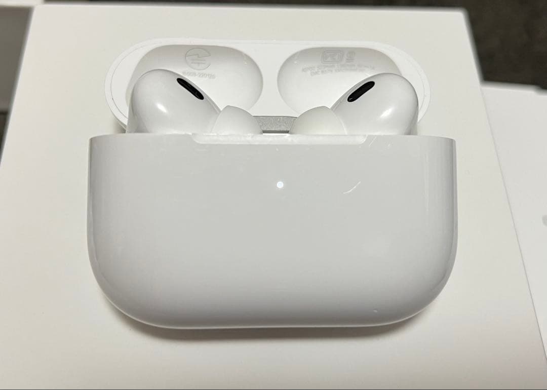 【中古美品】AirPods Pro 第2世代 MQD83J/A