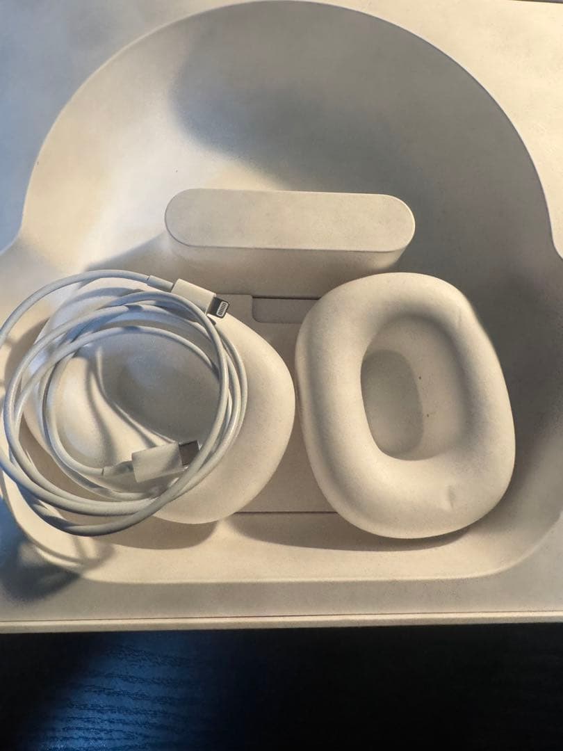 \"最安値\"Apple AirPods Max ブラック