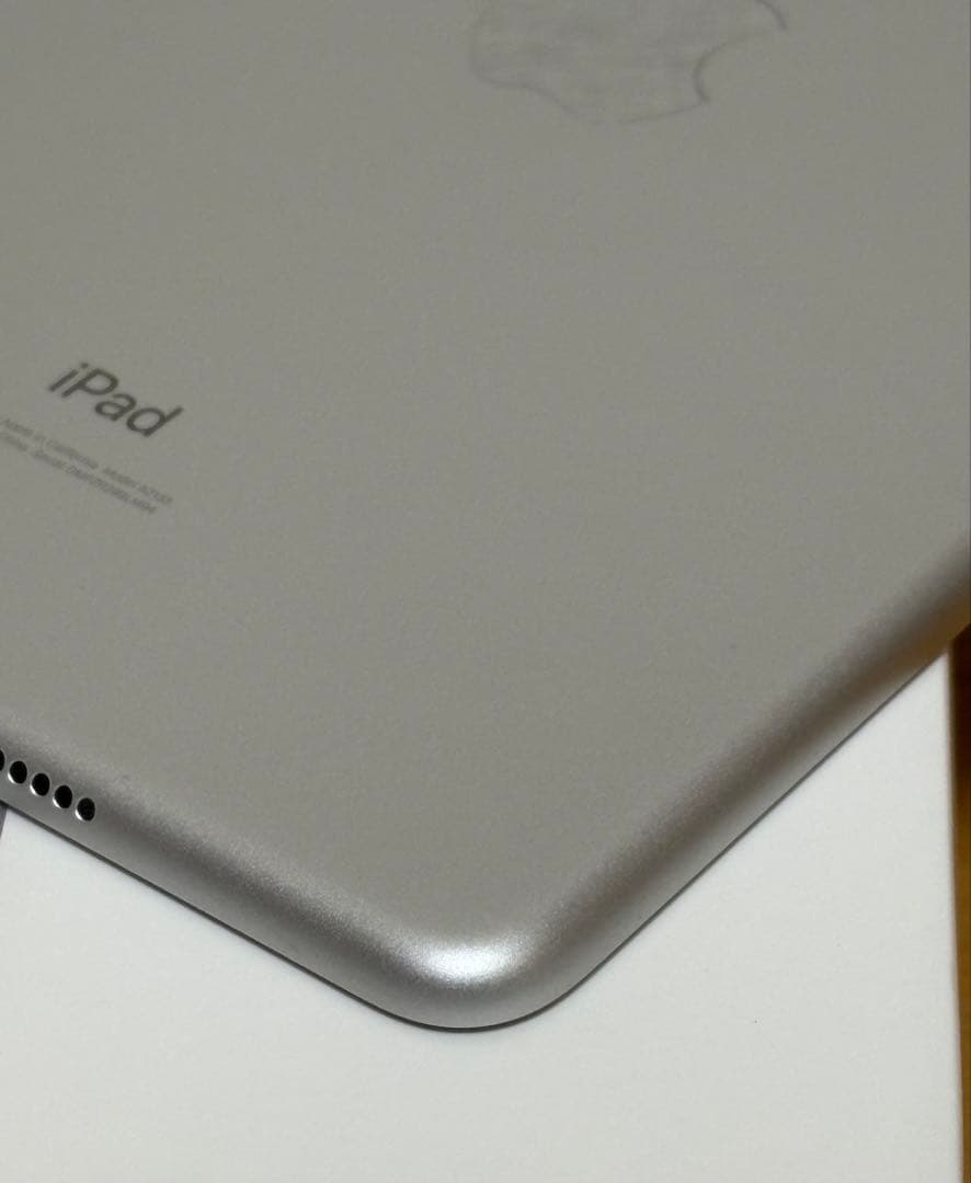 iPad mini 第5世代（MUQX2J/A）7.9inch 64GB