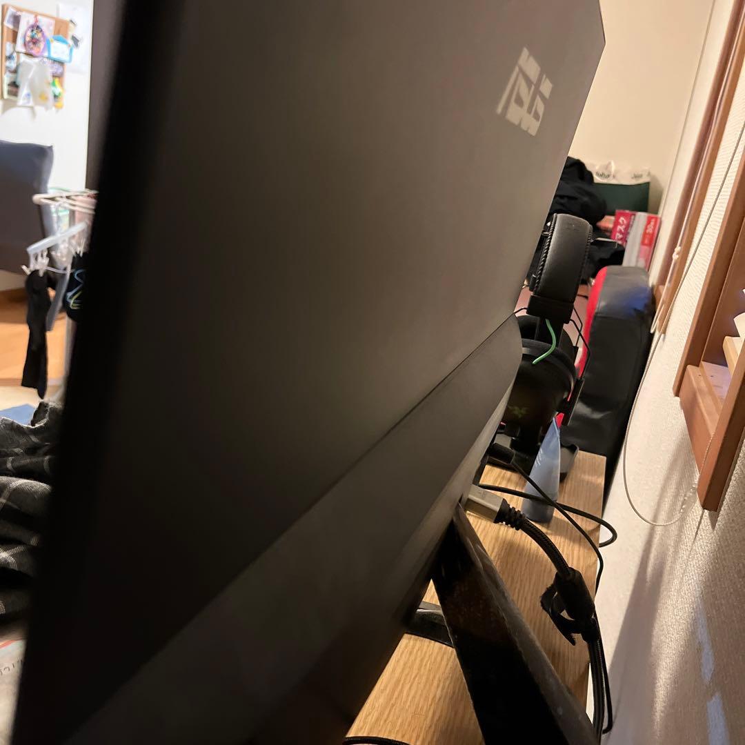 ASUSのモニター75hz