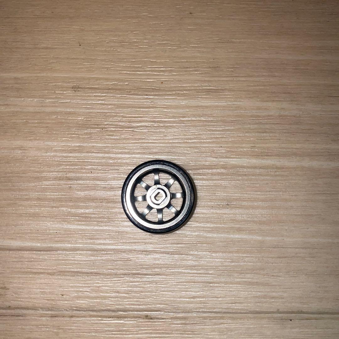 t*9様 超希少 廃盤？レア ミニッツAWD用アルミホイール新品ドリフトタイヤ付