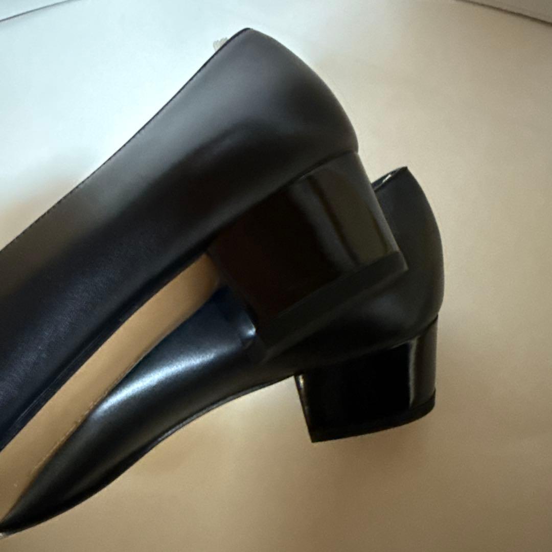 【新品未使用】フェラガモ ヴァラリボン パンプス VARA サイズ6