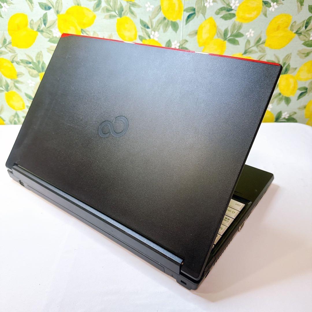 高年式❤️大容量❤️すぐ使える❤️事務作業や動画鑑賞、お仕事用にいかがですか❤️