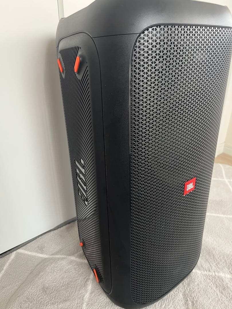 JBL PARTY BOX 100ワイヤレススピーカー Bluetooth対応