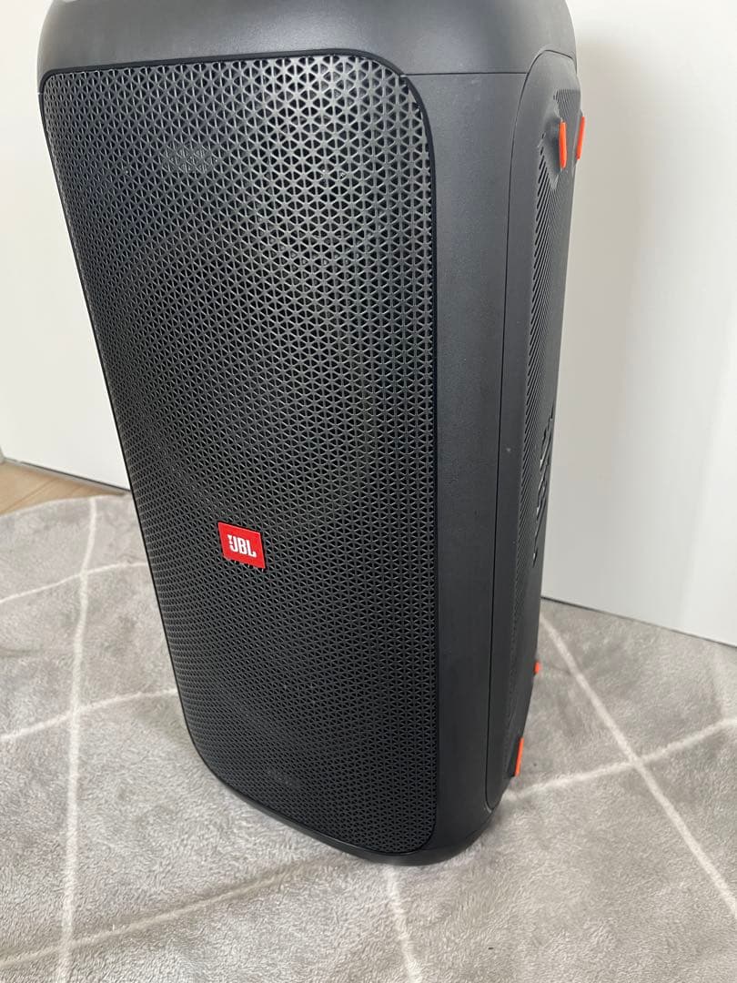 JBL PARTY BOX 100ワイヤレススピーカー Bluetooth対応