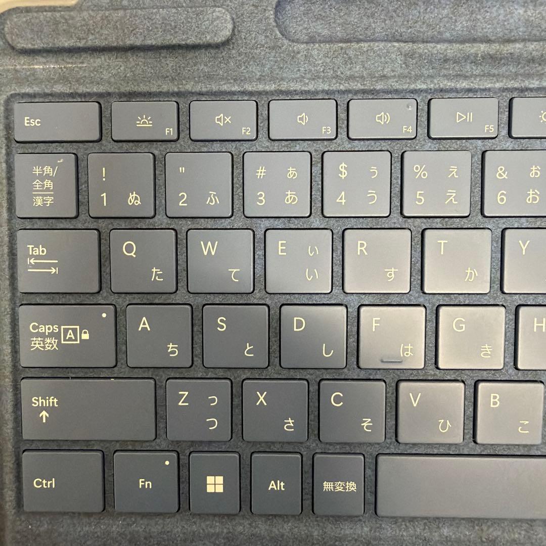 キーボード Microsoft Surface Pro Signature Keyboard