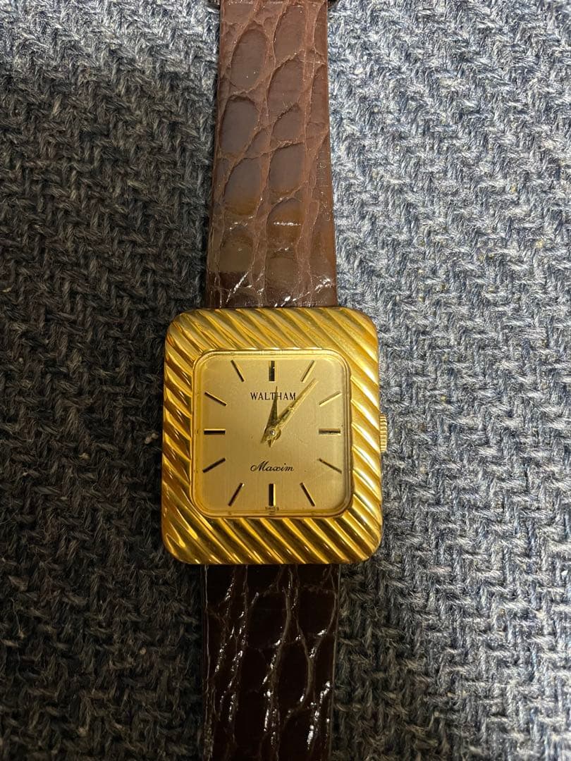 d*4様 WALTHAM Mansion ゴールド レザー時計