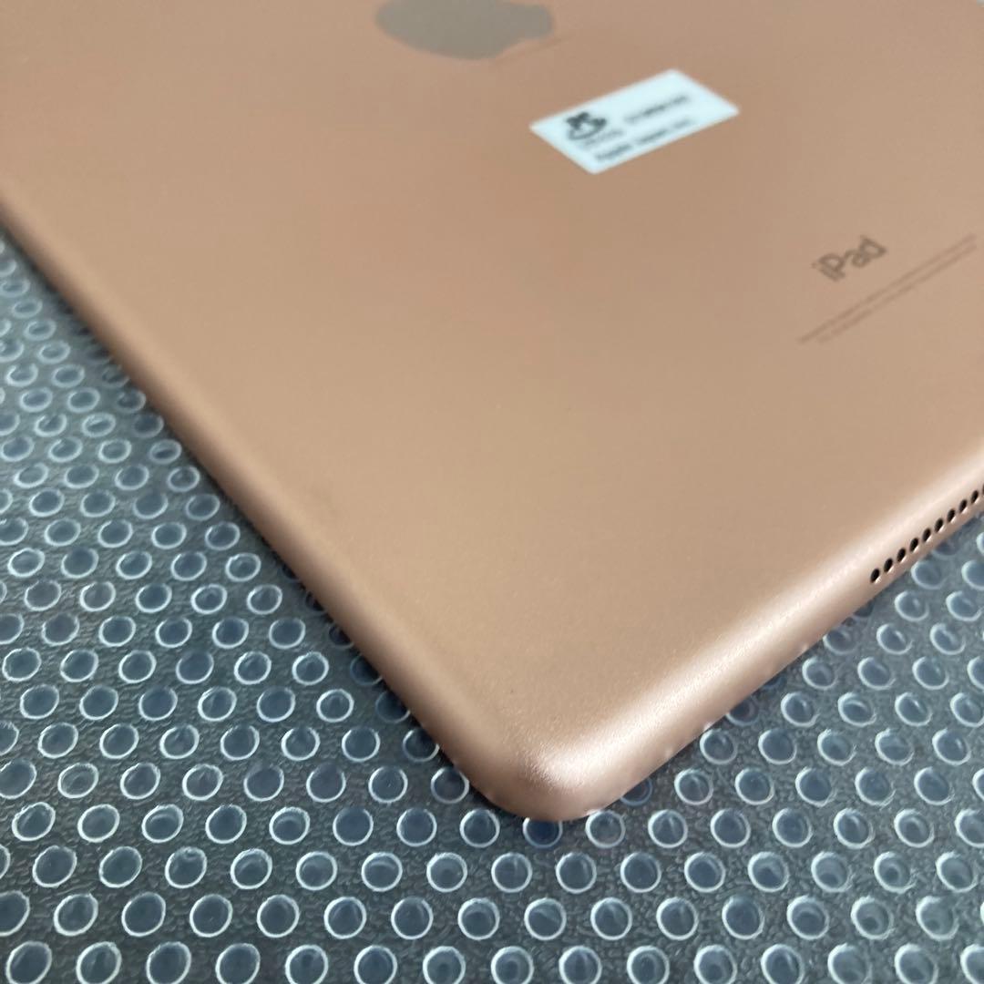 1024 電池最良好☆比較的美品☆iPad6 第6世代 32GB WIFIモデル