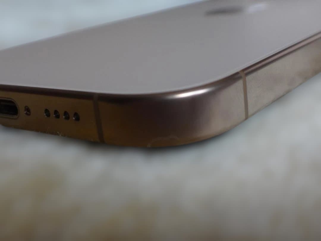 【中古美品】Apple iPhone 16 Pro Max 256GB