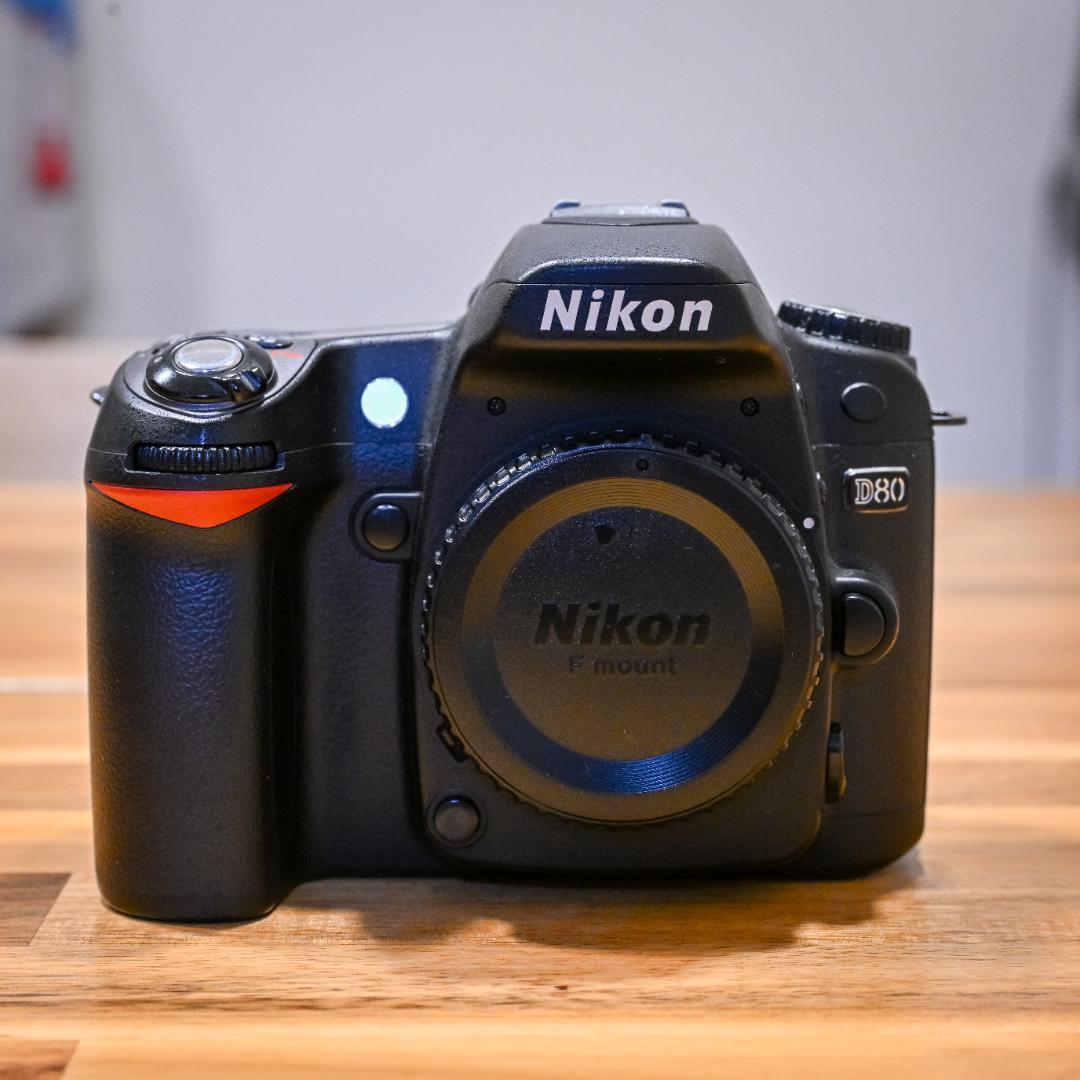Nikon D80 デジタル一眼レフカメラ　純正レンズ２本付き