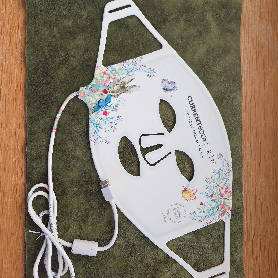 ボディ・フェイスケア SakikoCURRENTBODY LED Light Therapy M