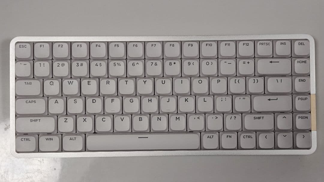 【美品！】静音仕様★LOFREE Flow 84（ホワイト）【Hades代替機】