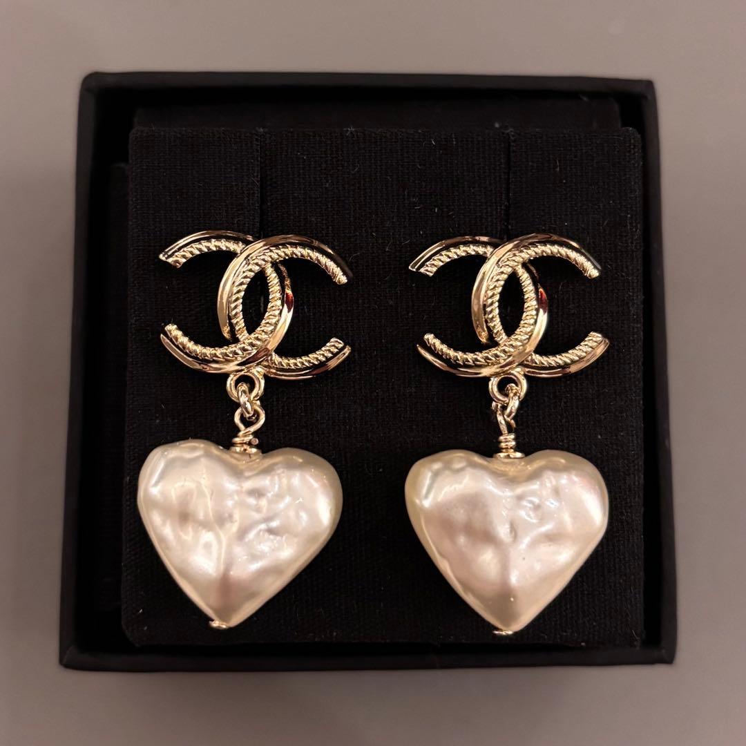 CHANEL ココマーク ハートモチーフ ピアス パール調 箱・レシート2022