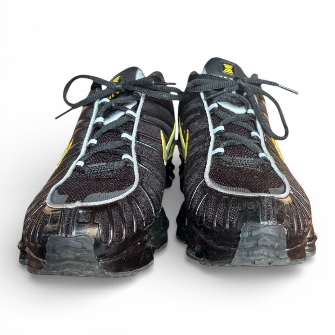 Nike Shox ブラック/イエロー スニーカー